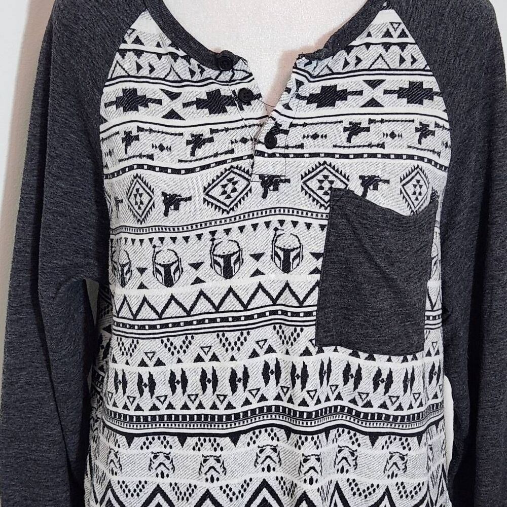 Star Wars Black and White Print Baseball Tee Size Medium Women's Star Wars Top - Picture 2 of 9